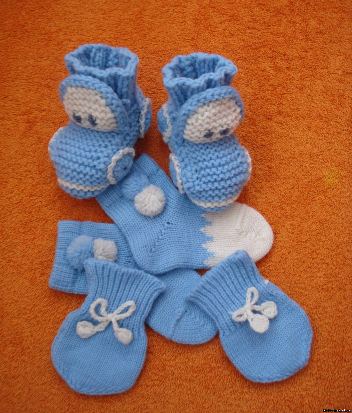 Вязаные носки для новорожденных